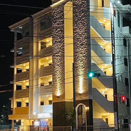 Hotel Y'Rise To Urasoe المظهر الخارجي الصورة